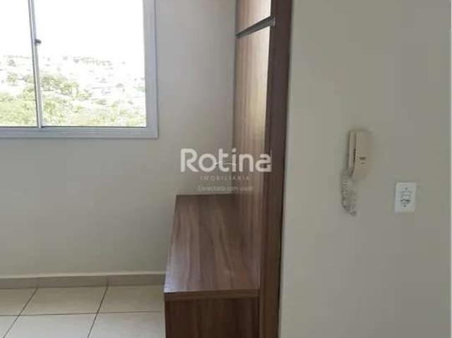 Apartamento venda em Região Geográfica Imediata de Uberlândia, Oliveira Fortes