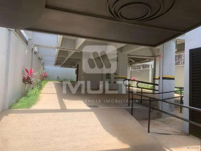 Apartamento venda em Região Geográfica Imediata de Uberlândia, Oliveira Fortes