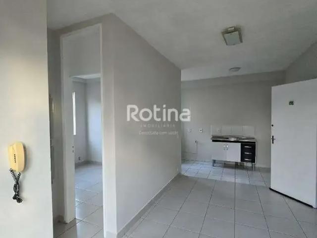 Apartamento venda em Região Geográfica Imediata de Uberlândia, Oliveira Fortes
