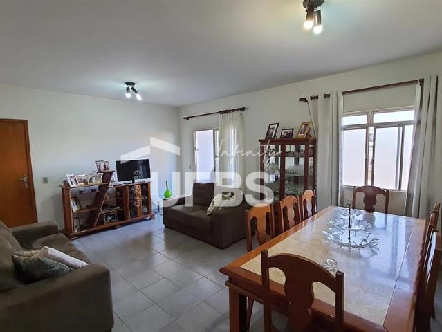 Apartamento venda em Setor Central, Uberlândia