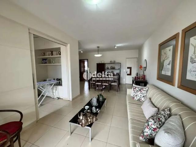 Apartamento venda em Setor Central, Uberlândia