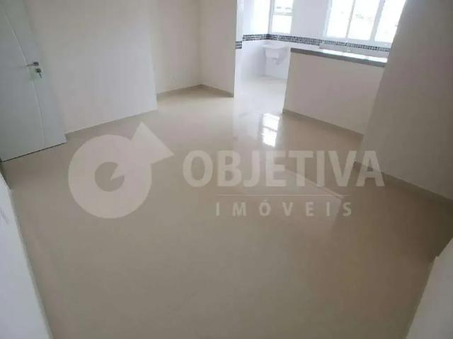 Apartamento venda em Região Geográfica Imediata de Uberlândia, Oliveira Fortes