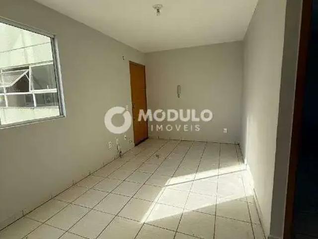 Apartamento venda em Região Geográfica Imediata de Uberlândia, Oliveira Fortes