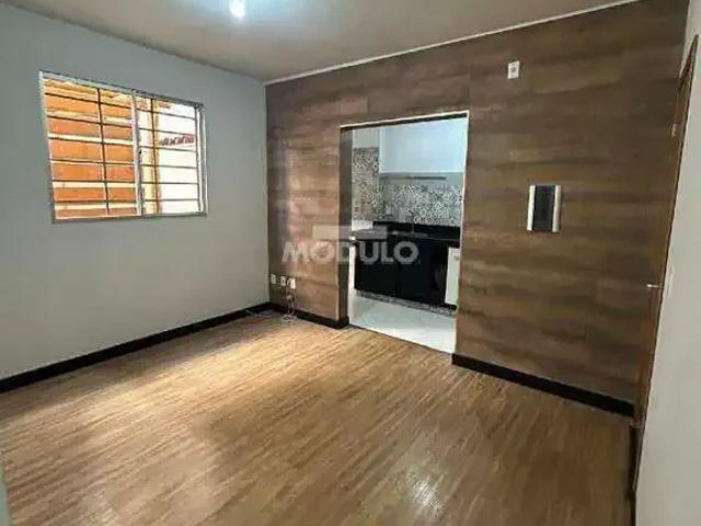 Apartamento venda em Região Geográfica Imediata de Uberlândia, Oliveira Fortes