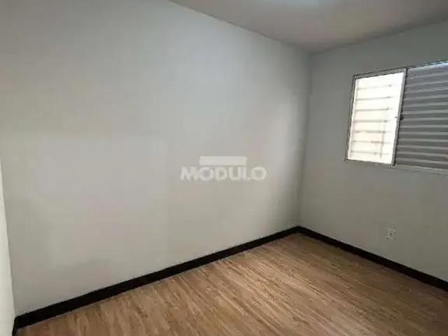 Apartamento venda em Região Geográfica Imediata de Uberlândia, Oliveira Fortes