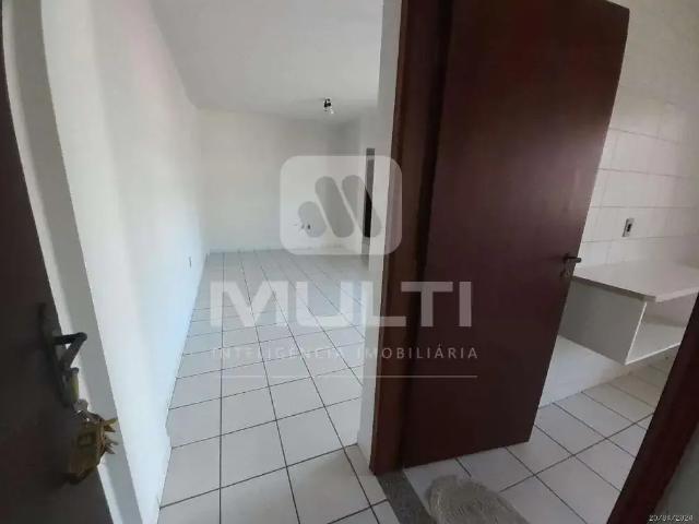 Apartamento venda em Região Geográfica Imediata de Uberlândia, Oliveira Fortes