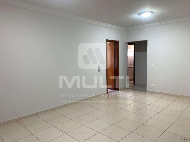 Apartamento venda em Região Geográfica Imediata de Uberlândia, Oliveira Fortes