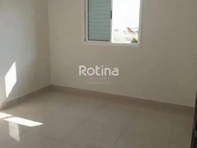 Apartamento venda em Região Geográfica Imediata de Uberlândia, Oliveira Fortes