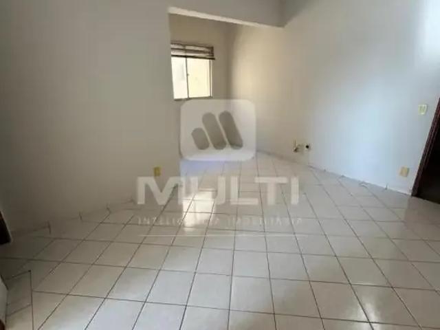 Apartamento venda em Região Geográfica Imediata de Uberlândia, Oliveira Fortes