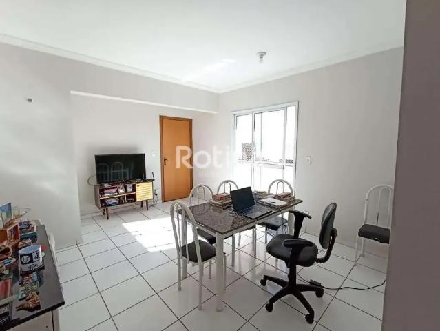 Apartamento venda em Região Geográfica Imediata de Uberlândia, Oliveira Fortes