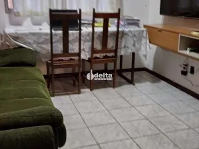 Apartamento venda em Segismundo Pereira, Uberlândia