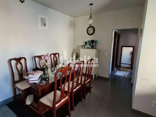 Apartamento venda em Região Geográfica Imediata de Uberlândia, Oliveira Fortes