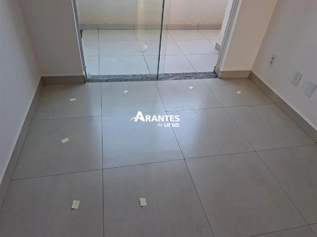 Apartamento venda em Segismundo Pereira, Uberlândia