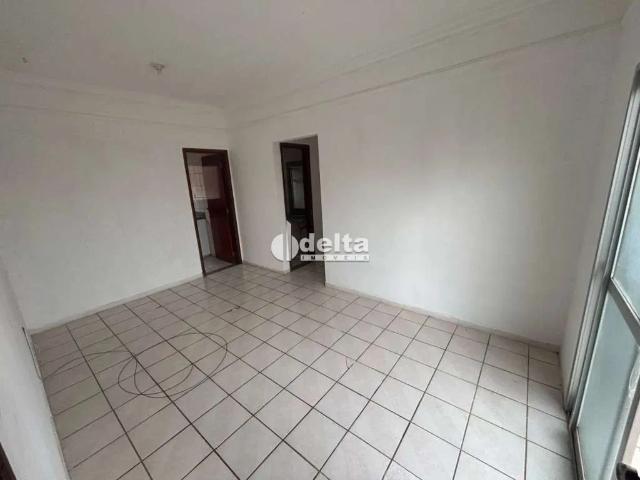 Apartamento venda em Segismundo Pereira, Uberlândia
