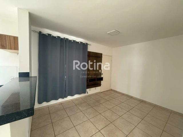 Apartamento venda em Condomínio Parque Univercittá, Uberlândia