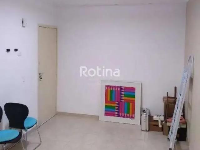 Apartamento venda em Região Geográfica Imediata de Uberlândia, Oliveira Fortes
