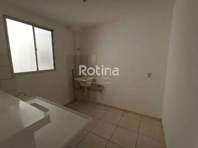 Apartamento venda em Região Geográfica Imediata de Uberlândia, Oliveira Fortes