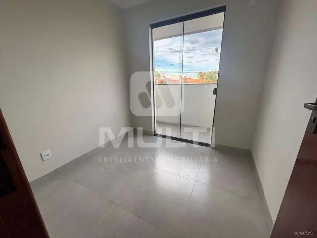 Apartamento venda em Região Geográfica Imediata de Uberlândia, Oliveira Fortes