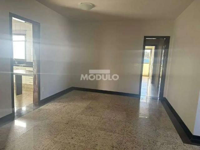 Apartamento venda em Região Geográfica Imediata de Uberlândia, Oliveira Fortes