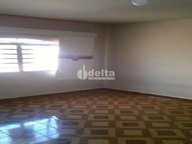 Apartamento venda em Região Geográfica Imediata de Uberlândia, Oliveira Fortes