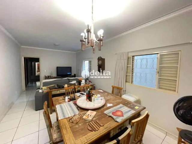 Apartamento venda em Região Geográfica Imediata de Uberlândia, Oliveira Fortes