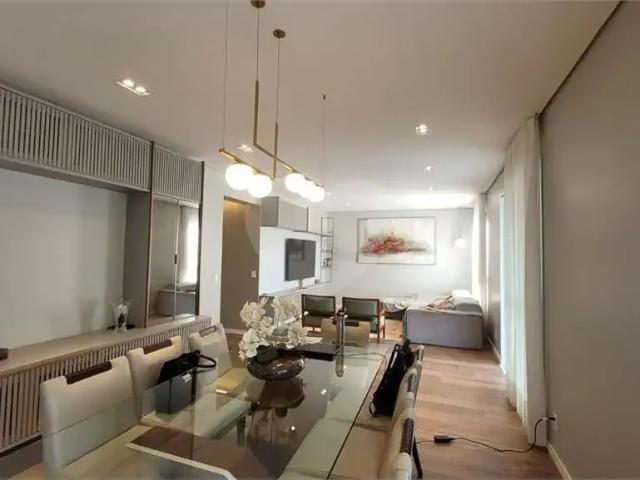 Apartamento venda em Valinhos, Região Geográfica Intermediária de Campinas