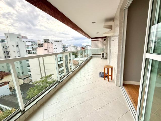 Apartamento venda em Região Geográfica Imediata de Vitória, Região Metropolitana da Grande Vitória