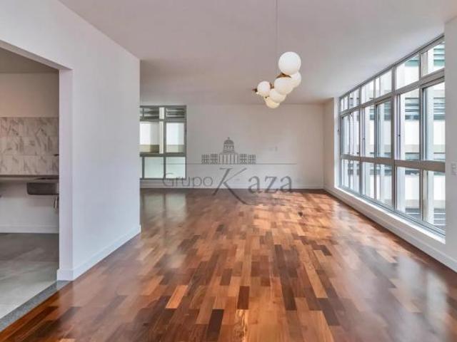 Apartamento venda em São José dos Campos