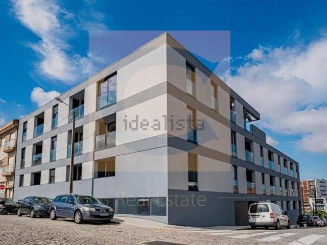 Apartamento alugar em Paranhos, Arroteia