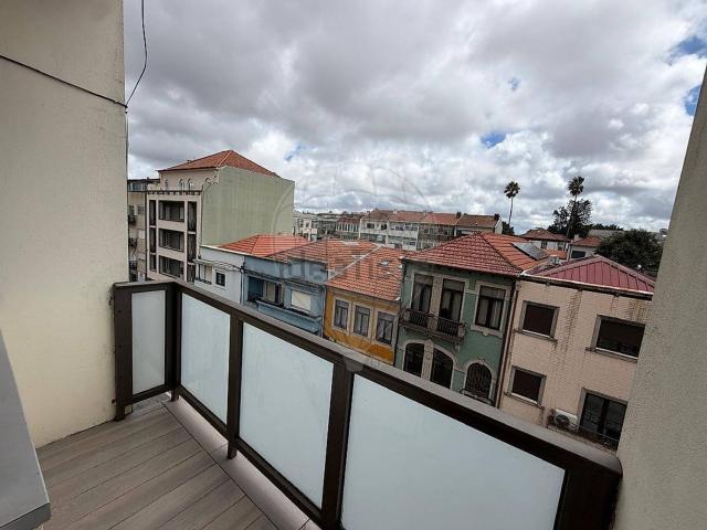 Apartamento venda em Campo Lindo, Porto