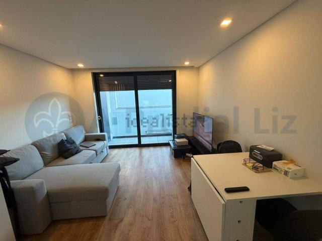 Apartamento alugar em Arroteia, Pedrouços