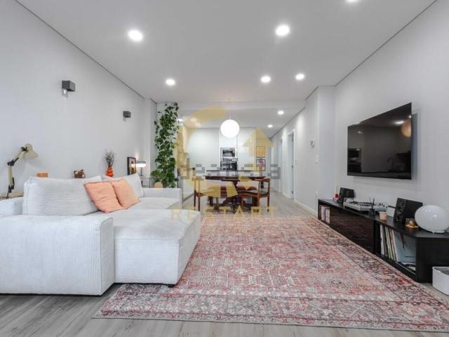 Apartamento venda em Lindo Vale, Porto