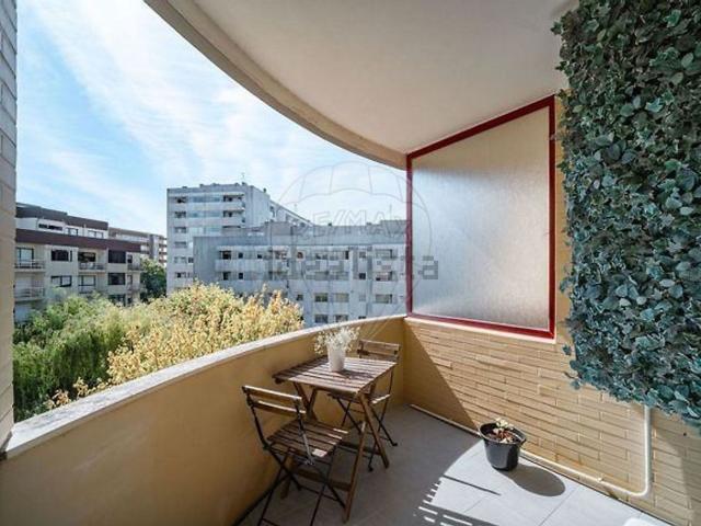 Apartamento venda em Porto