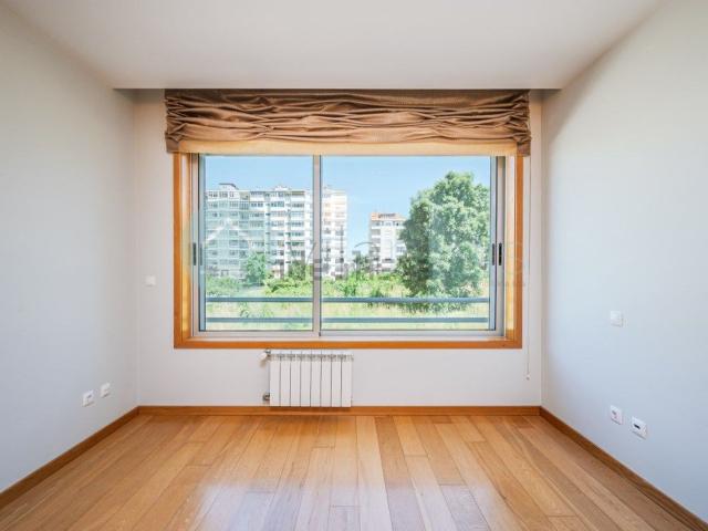 Apartamento venda em Porto
