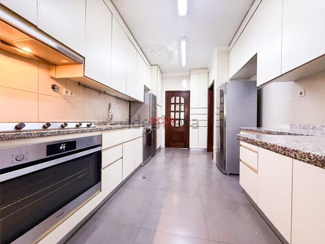 Apartamento venda em Porto