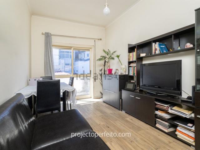Apartamento venda em Vale Formoso, Porto