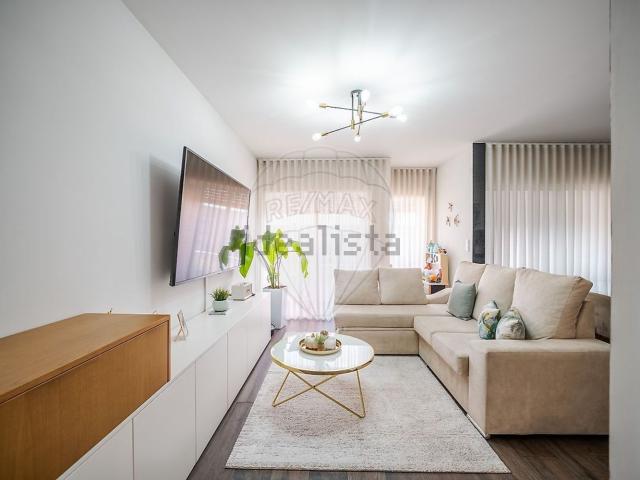Apartamento venda em Paredes