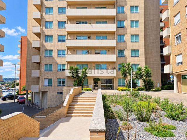 Apartamento venda em Paredes