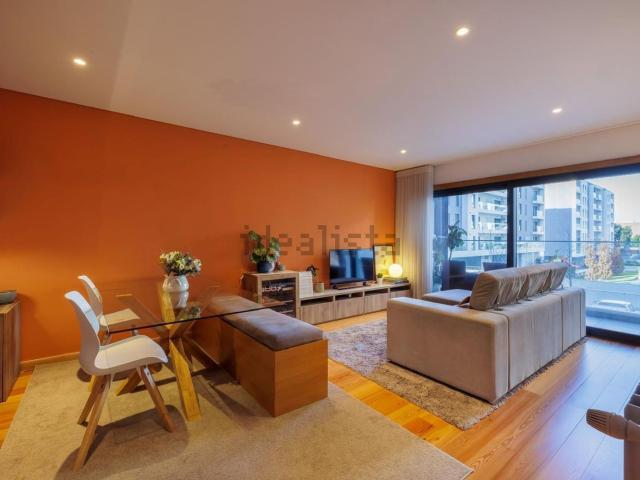 Apartamento venda em Porto