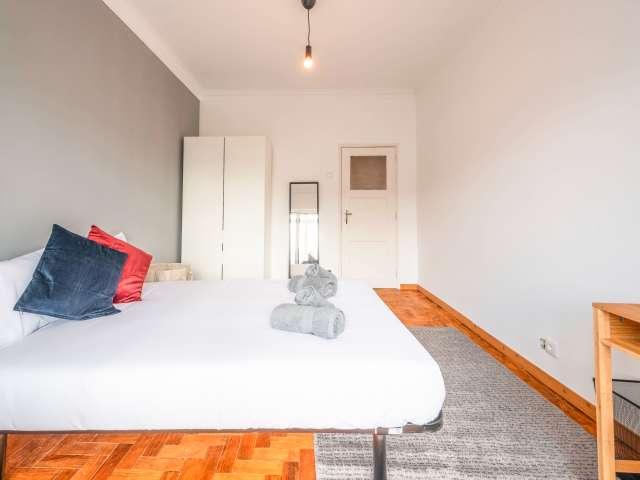 Quarto alugar em Quinta do Lambert, Lisboa