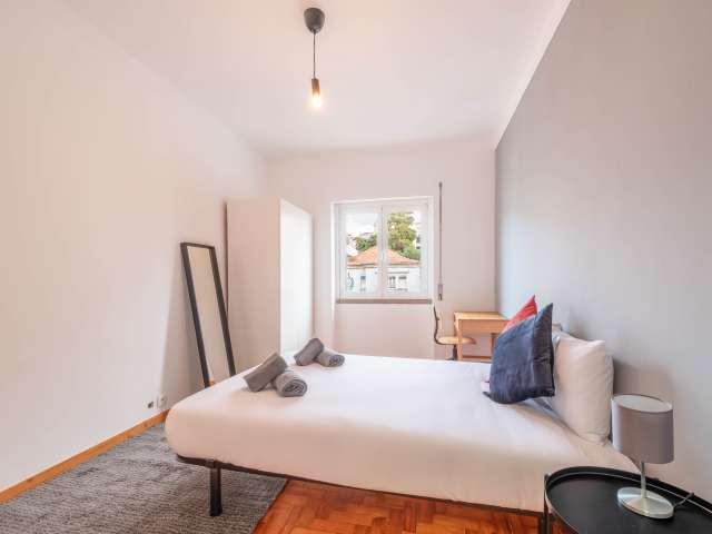 Quarto alugar em Quinta do Lambert, Lisboa
