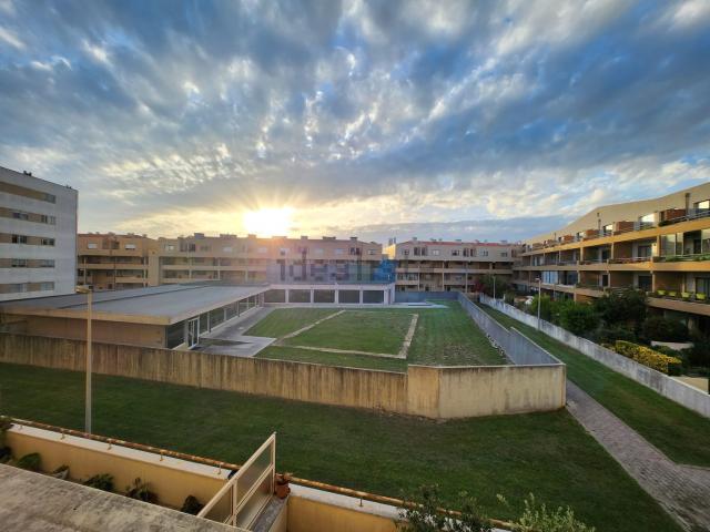 Apartamento alugar em Agudela, Santa Cruz Do Bispo