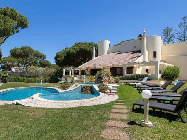Apartamento alugar em Quarteira, Loulé