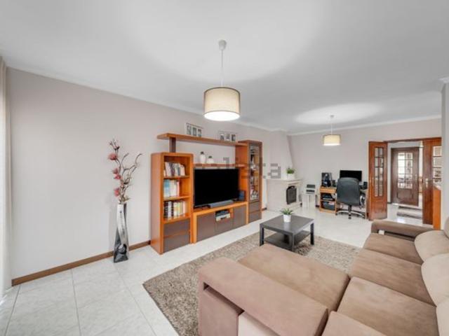 Apartamento venda em Figueiredo de Baixo, Oliveira De Azeméis