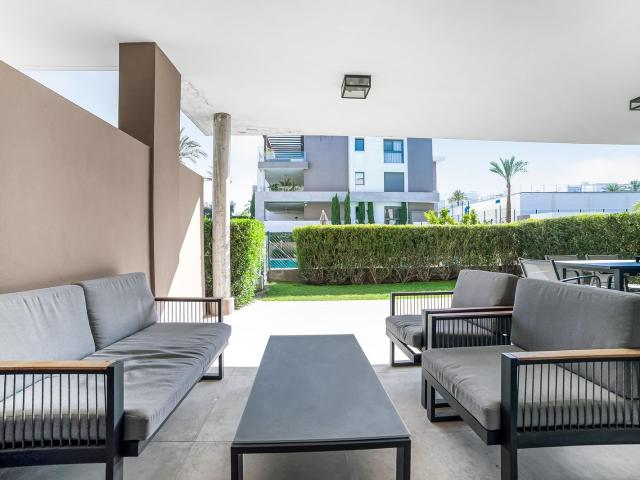 Apartamento en alquiler en Estepona, Bel-Air