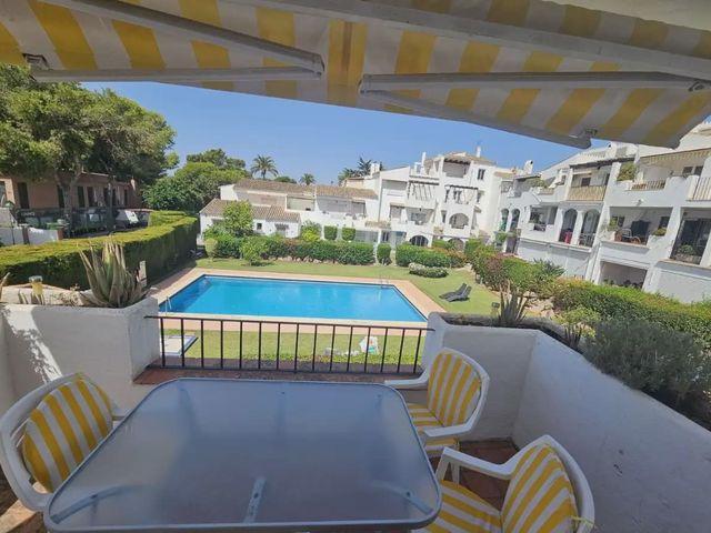 Apartamento en venta en Patio Los Naranjos, Estepona