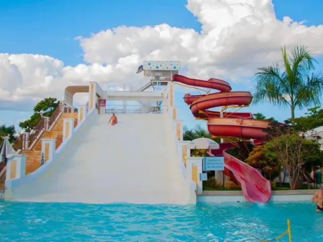 Apartamento aluguel em Região Geográfica Imediata de Caldas Novas-Morrinhos, Caldas Novas