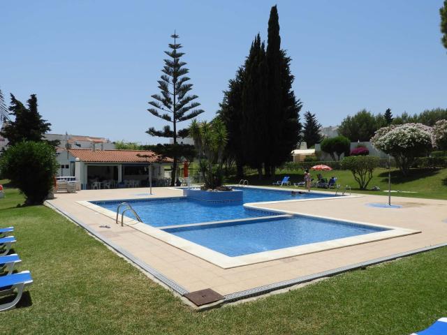 Apartamento alugar em Alporchinhos, Faro