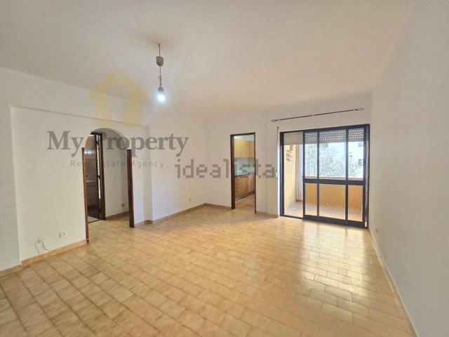 Apartamento alugar em Três Castelos, Portimão