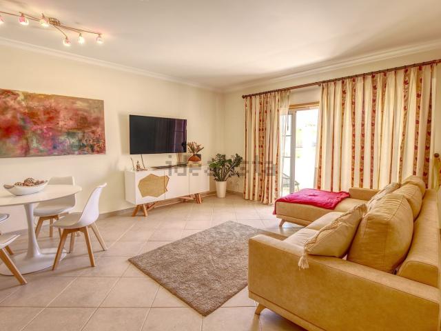 Apartamento alugar em Alto Pacheco, Portimão
